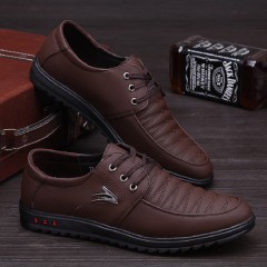 Chaussures en similicuir pour hommes