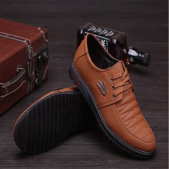 Chaussures en similicuir pour hommes