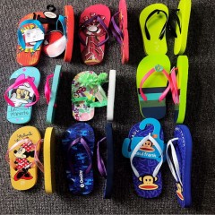 Chaussures Tong Flip Flip pour enfants ///#24 # 25 /20 paires, #26 # 27 /20 paires, #28 # 29/20 paires, #30 # 31 /20 paires, #32 # 33/20 paires, #34 # 35 /20 paires