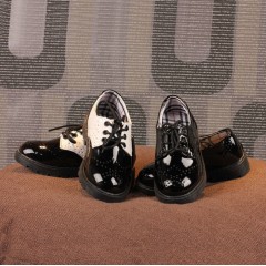 Chaussures en cuir  synthétique pour enfant