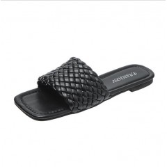 Sandale femme en cuir tressé