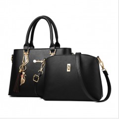 Ensemble  de deux pièces sac à main+sac à bandoulière