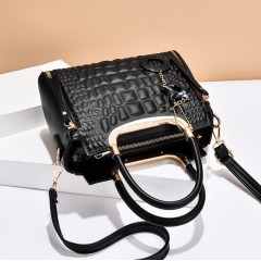 Sac à main à motif peau de crocodile