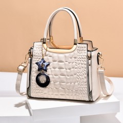 Sac à main à motif peau de crocodile