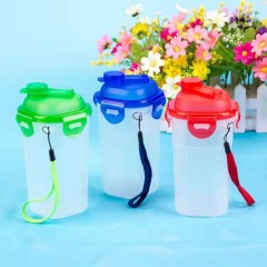 Gobelet en plastique PP avec couvercle haut carré 500ml