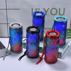 Lumière de couleur LED Haut parleur Bluetooth