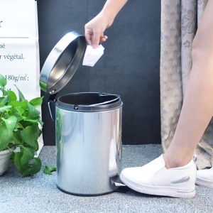Poubelle à pédale en acier inoxydable