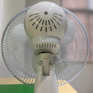 Ventilateur  solaire de table rechargeable AC/DC Ventilateur de table rechargeable solaire