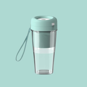 Recharge USB de la tasse de jus