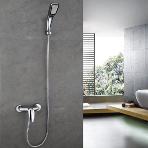 Pommeau de douche avec accessoires au complet