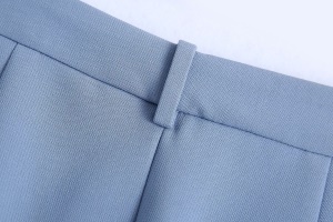 Pantalon femme droit de costume à couture