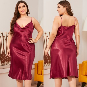 Robe de nuit avec bretelles pour femme