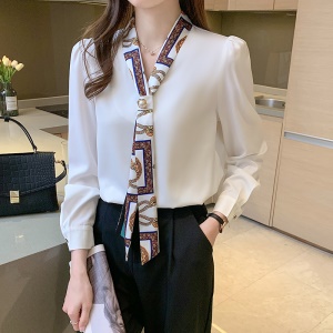Chemise femme à col V manches longues avec écharpe