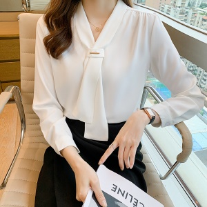 Chemise femme coupe slim manches longues