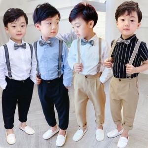 Ensemble chemise + pantalon à bretelle et nœud papillon