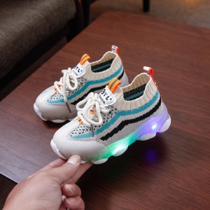 Chaussure de sport avec LED pour enfants