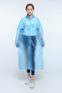 Manteau imperméable translucide