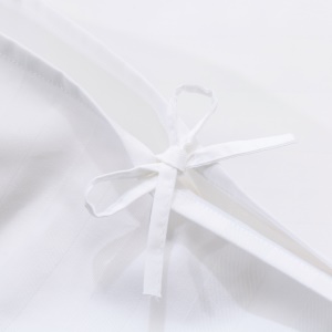 Draps ,housse de couette et taie d'oreiller pour lit médical