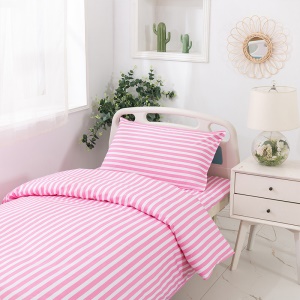 Draps ,housse de couette et taie d'oreiller pour lit médical