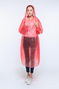 Manteau imperméable jetable