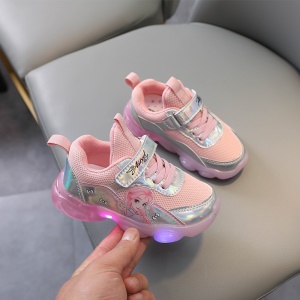 Chaussure de sport avec LED pour petite fille