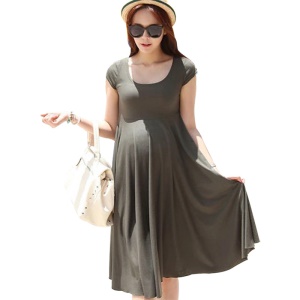 Robe de maternité mi-longue