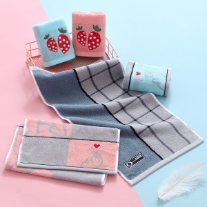 Petites serviettes de toilettes pour enfants