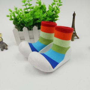 Chaussures en forme de chaussettes pour enfant et bébé