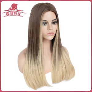 Perruque en fibre  synthétique cheveux longs