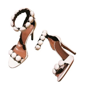 Sandales à talons hauts et  fins