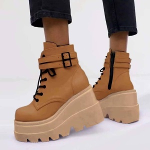 Bottes à semelle épaisse pour femmes