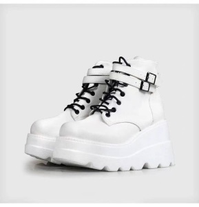 Bottes à semelle épaisse pour femmes