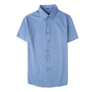 Chemise manches courtes rayures fines lisses