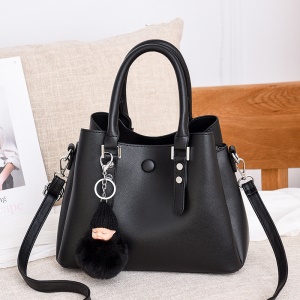 Sac à main et bandoulière femme avec Poupée