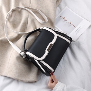 Sac à bandoulière  en cuir