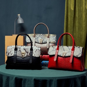 Sac à main pour femmes en  cuir de vache à grande capacité et motif Python