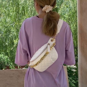 Sac à bandoulière  pour femme  en cuir Chaîne
