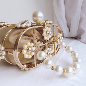 Sac à main pour  femme avec maille métallique