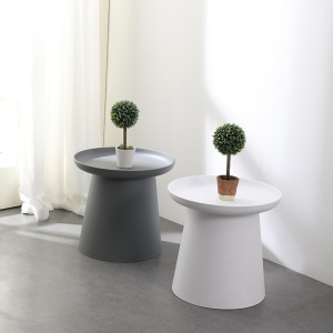 Table basse en plastique ronde simple