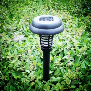 Lampe solaire anti-moustique LED
