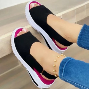 Sandales pour femmes à semelle épaisse en cuir synthétique