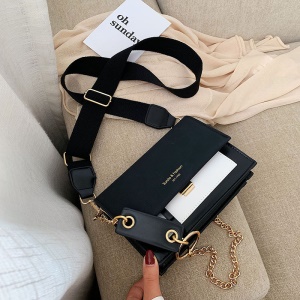 Sac bandoulière pour femmes avec fermeture magnétique en plusieurs couleurs