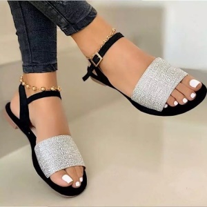 Sandales femmes avec boucle sangle