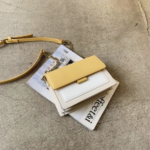 Sac à bandoulière pour femme en cuir synthétique