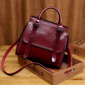 Sac à bandoulière simple pour femmes avec un effet de cire huilée