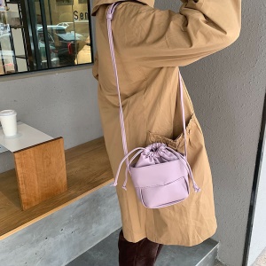 Sac à bandoulière pour femmes avec mini cordon de serrage