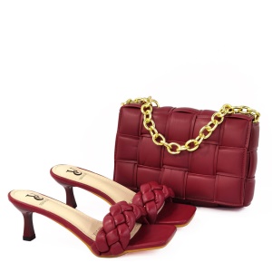 Ensemble de  sac à main et talons hauts pour femmes