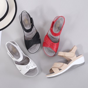 Sandales velcro pour femme avec fermeture à pression