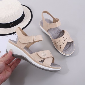 Sandales velcro pour femme avec fermeture à pression