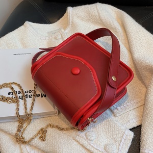 Sac à bandoulière pour femme en cuir synthétique